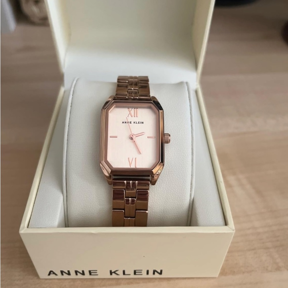 NEW WOMENS ANNE KLIEN ROSE GOLD WATCH